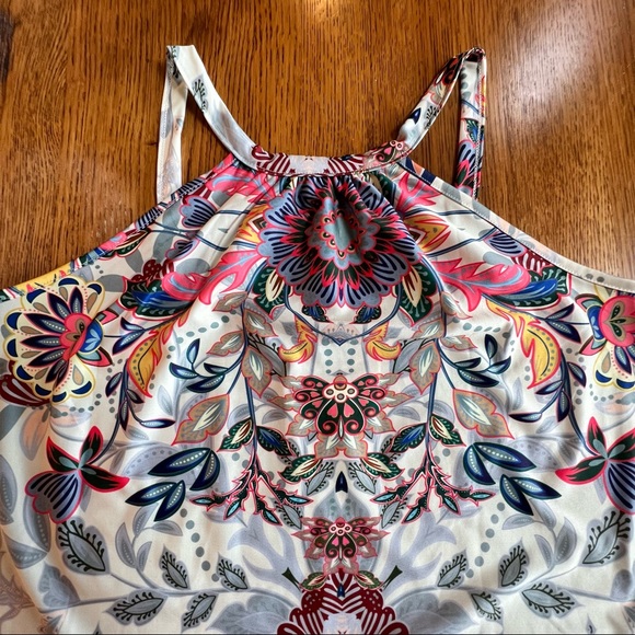 ⭐️ NWT LoveU Dear Colorful Floral Pattern Tank Top Size SMALL - Picture 2 of 11